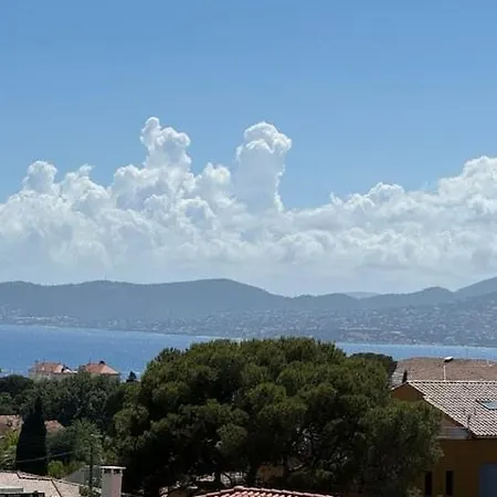 2p Au Calme Avec Sa Vue Mer