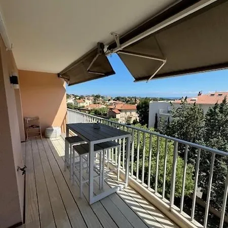 Apartment 2p Au Calme Avec Sa Vue Mer